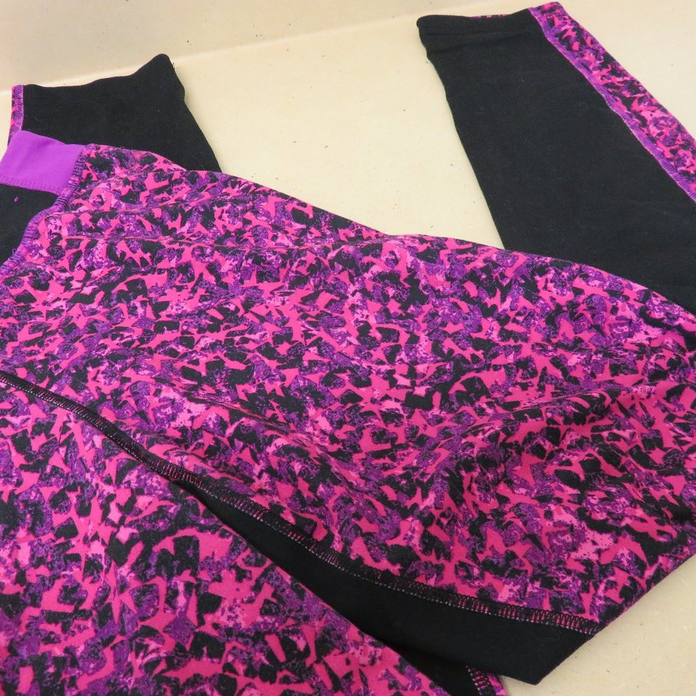 XL CHAMPION LEGGINGS / BLK & Hot PNK/GENTLY WORN - Picture 3 of 5
